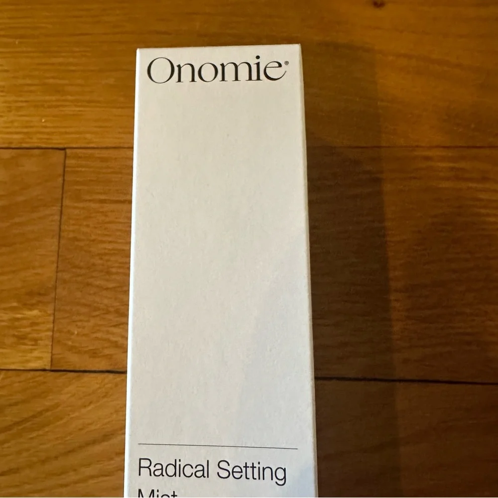 Onomie Radical Setting Mist NEW